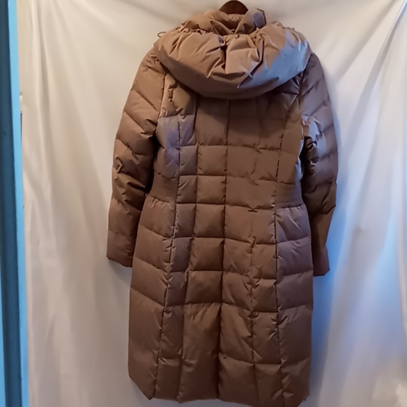 Cole haan's chic knee length puffer coat.NWOT. - Picture 2 of 8
